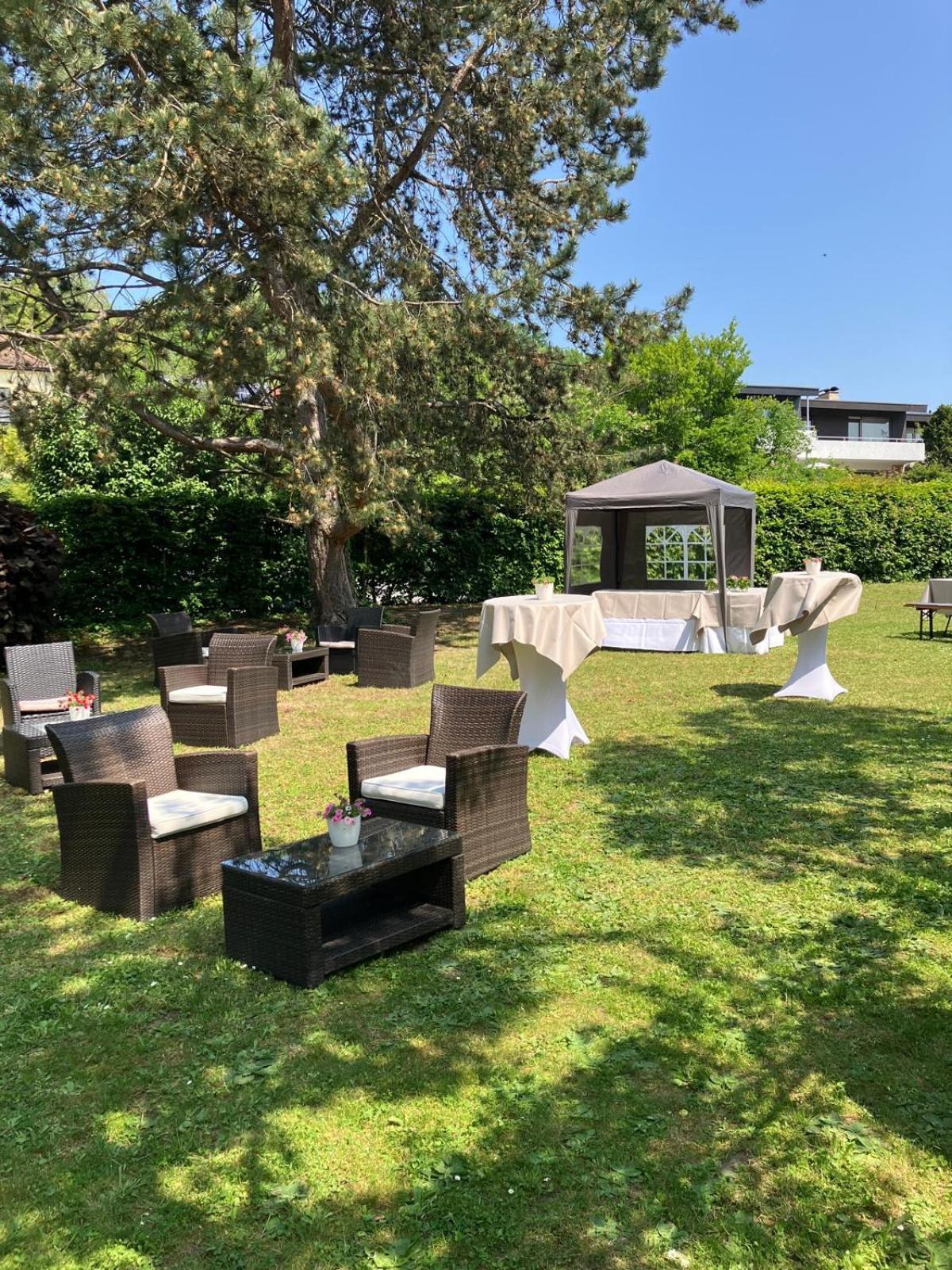 Hotel Am Schlossberg Herrenberg Eksteriør billede